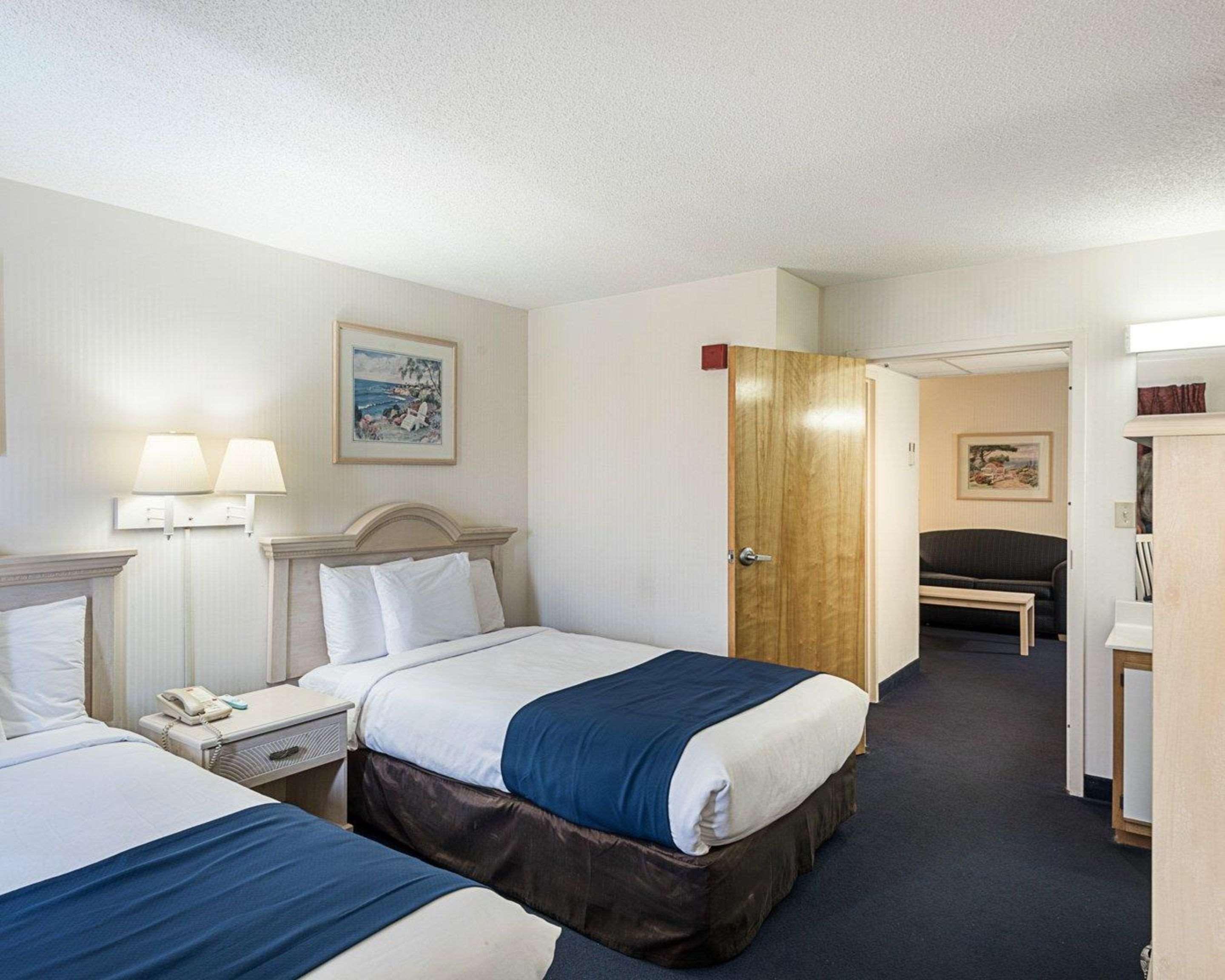 Econo Lodge Inn & Suites - Rehoboth Beach Zewnętrze zdjęcie